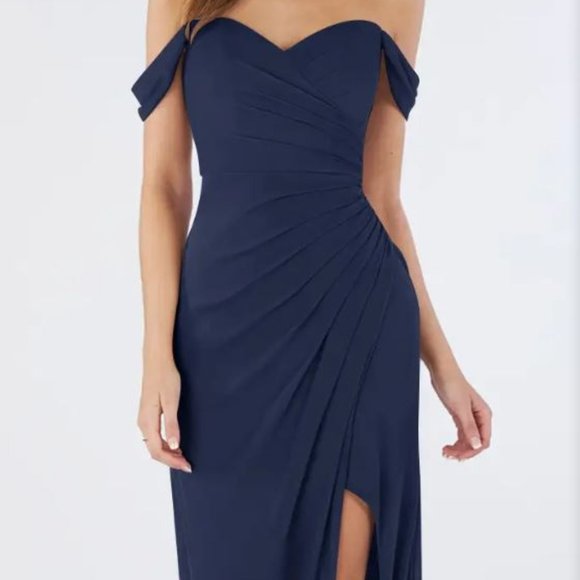 Azazie Tessa Bridesmaid Dress in Navy NWT Retail $109 - Picture 1 of 3